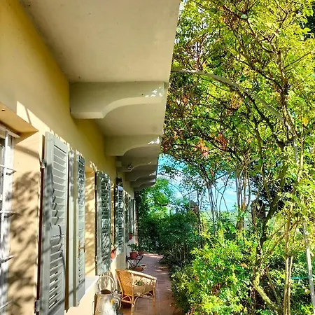 ベッド・アンド・ブレックファスト Sotto La Luna Bruna