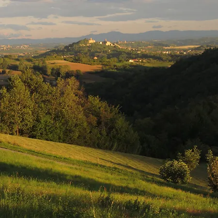 Sotto La Luna Bruna ベッド・アンド・ブレックファスト Cocconato