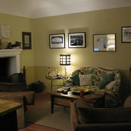 ベッド・アンド・ブレックファスト Sotto La Luna Bruna