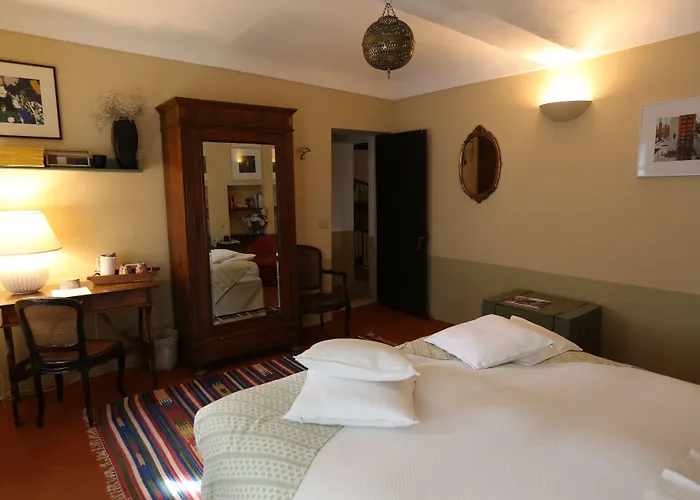 Sotto La Luna Bruna Bed & Breakfast