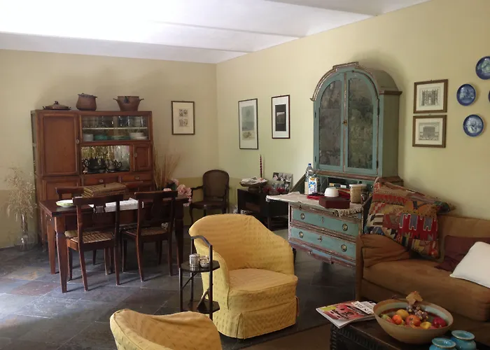 Sotto La Luna Bruna Bed & Breakfast