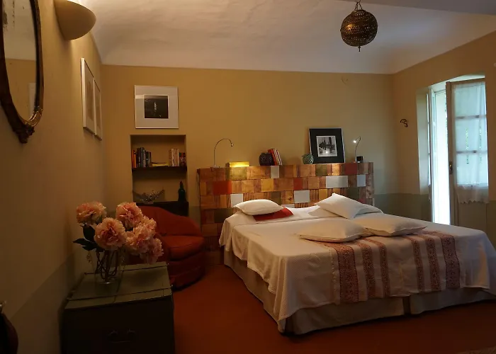 Sotto La Luna Bruna Bed & Breakfast