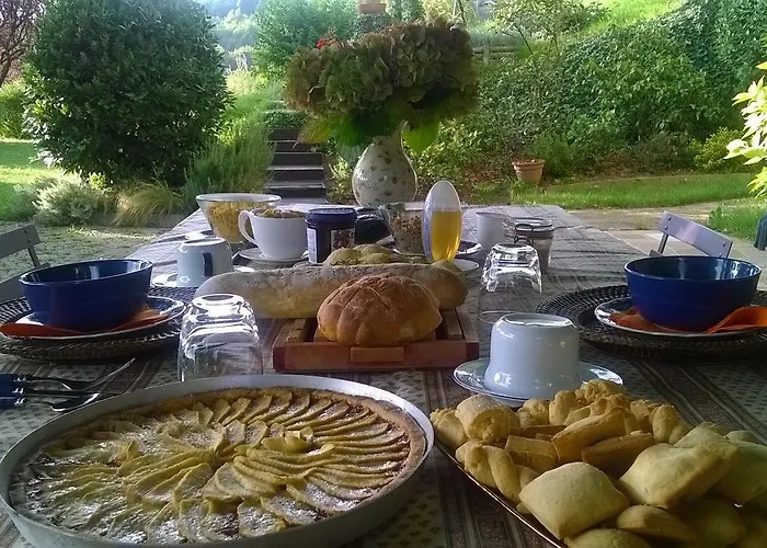 Sotto La Luna Bruna Bed & Breakfast *